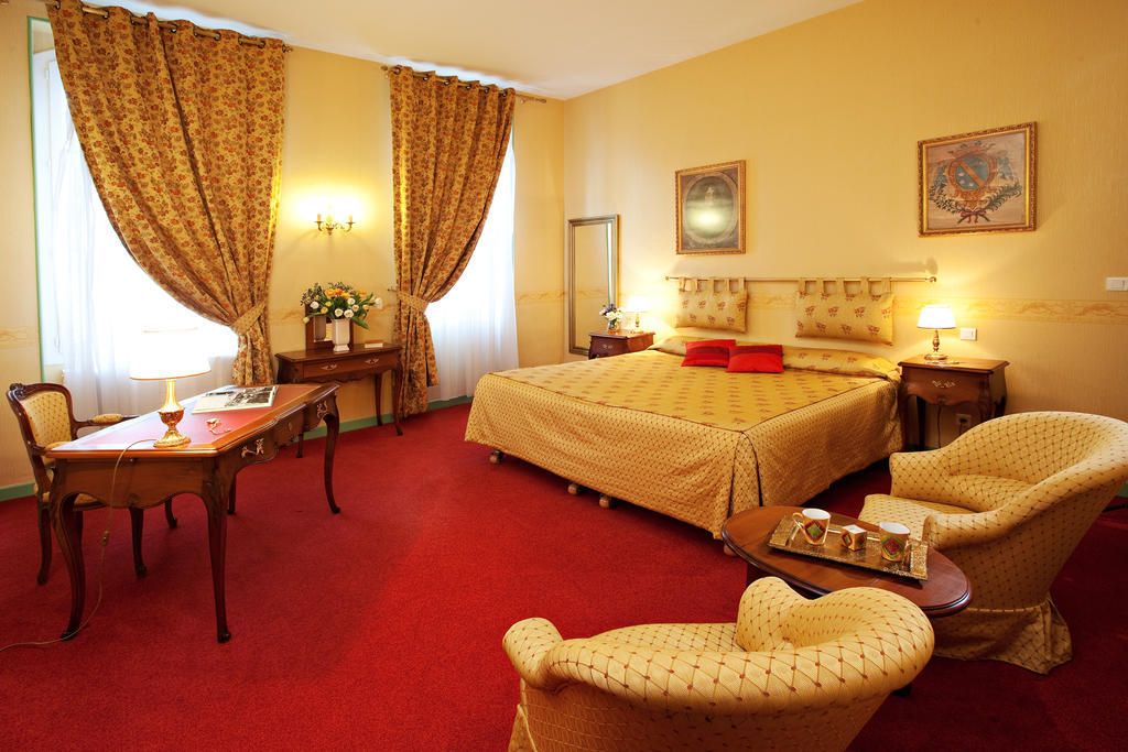 Hotel Riquet ตูลูส ภายนอก รูปภาพ